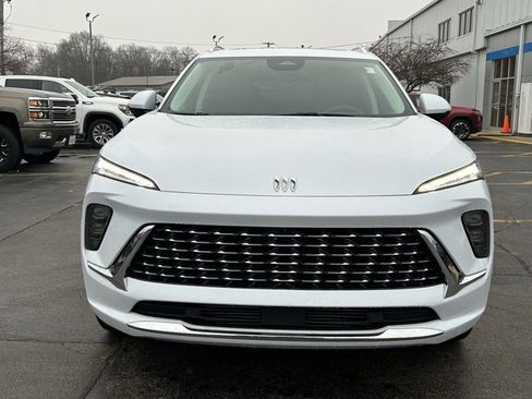 New 2026 Buick Envision Avenir image 2