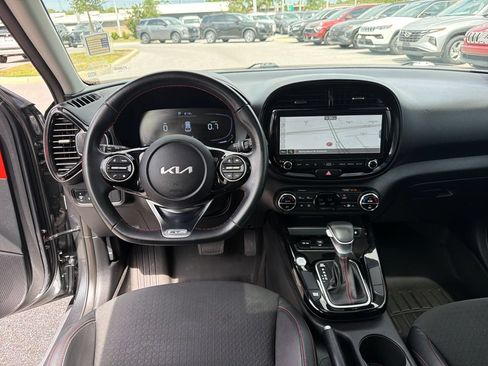 Used 2023 Kia Soul GT-Line FWD image 25