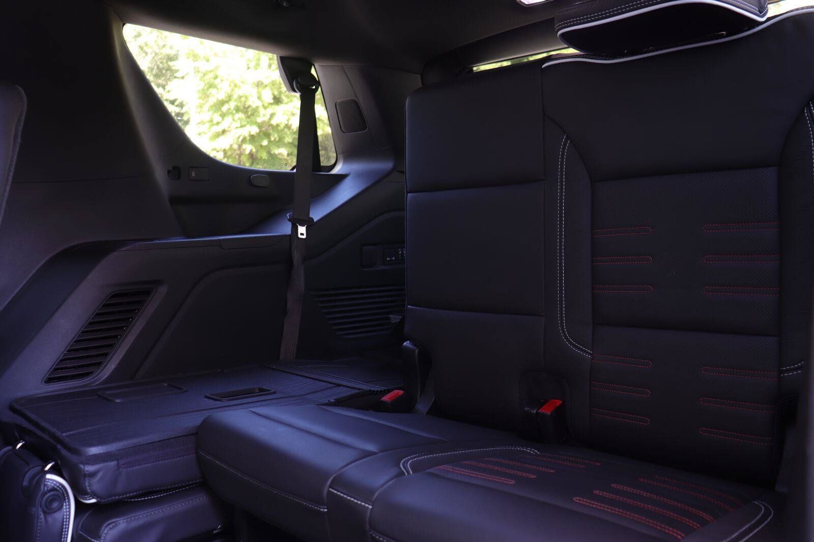 Used 2026 GMC Yukon AT4 Ultimate w/ LPO, Floor Liner Package AWD/4WD image 14