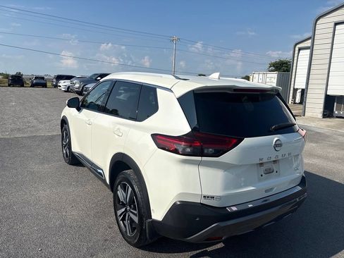 Used 2023 Nissan Rogue SL w/ SL Premium Package FWD image 7