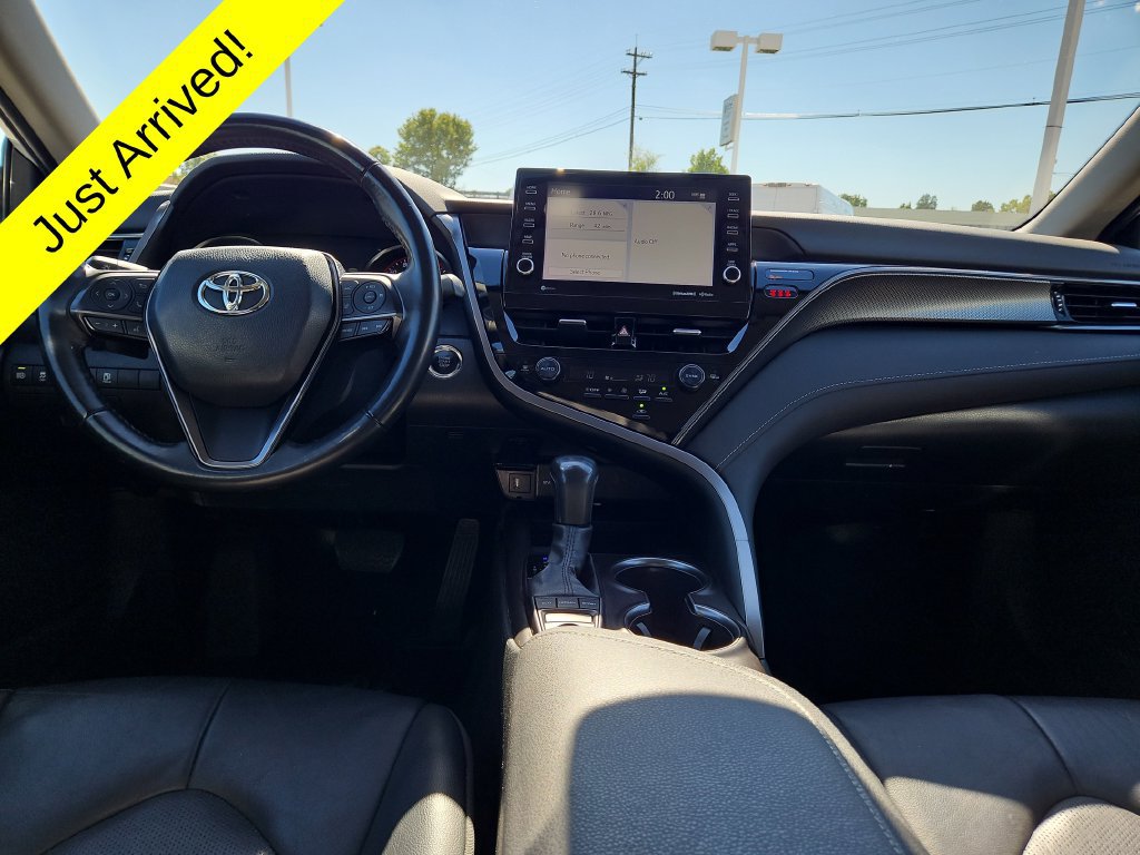 Used 2024 Toyota Camry XSE FWD image 8