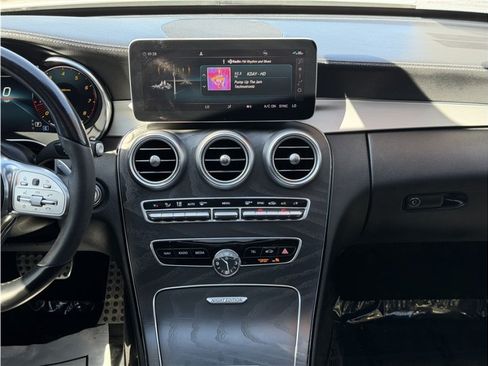 Used 2021 Mercedes-Benz C 300 Sedan image 40