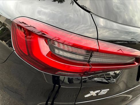 Used 2023 BMW X5 xDrive45e w/ Parking Assistance Package image 27