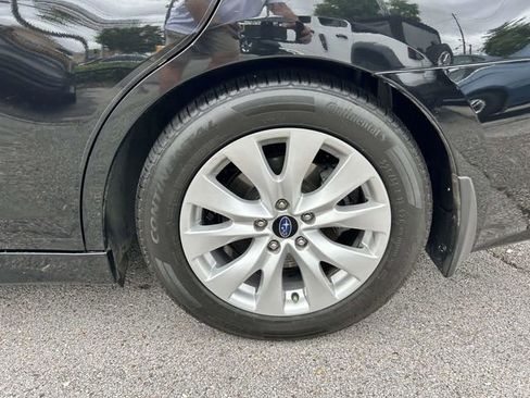 Used 2017 Subaru Legacy 2.5i Premium AWD/4WD image 8