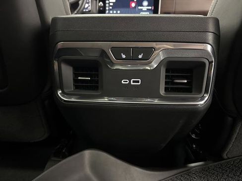Used 2025 GMC Sierra 1500 Denali Ultimate image 35