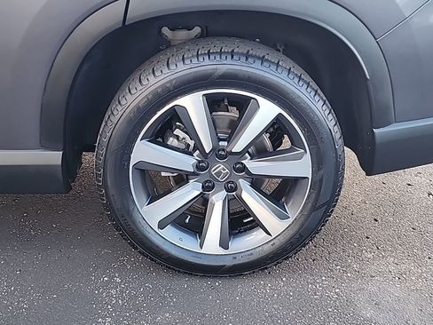 Used 2023 Honda Pilot Touring image 11