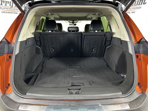 Used 2023 Nissan Rogue Platinum w/ Platinum Premium Package image 30