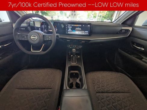 Used 2025 Nissan Kicks SV FWD image 15