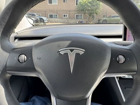 Used 2019 Tesla Model 3 Standard Range Plus image 20