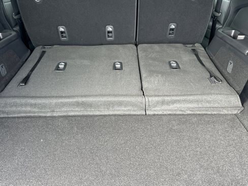 New 2025 Nissan Pathfinder SV image 16