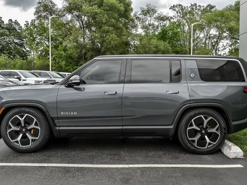 Used 2023 Rivian R1S Adventure AWD/4WD image 8