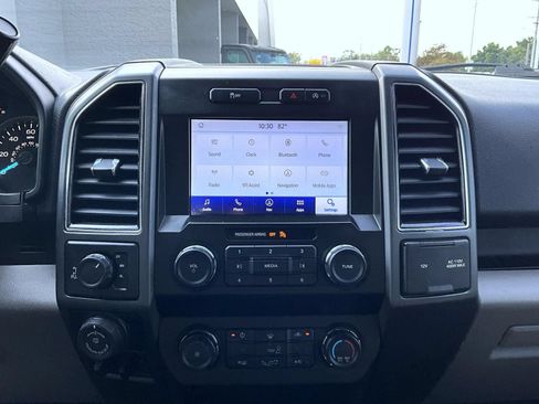 Used 2019 Ford F150 XLT w/ Equipment Group 302A Luxury AWD/4WD image 15