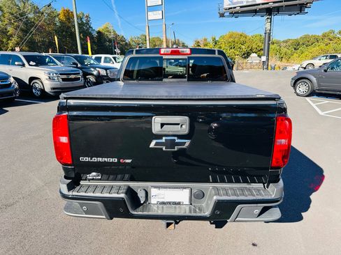 Used 2019 Chevrolet Colorado Z71 image 4