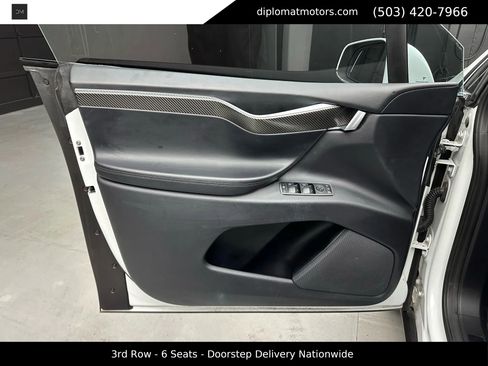 Used 2018 Tesla Model X 75D image 27