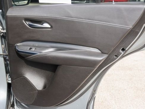 Used 2024 Cadillac XT4 Premium Luxury image 18