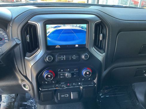 Used 2022 Chevrolet Silverado 1500 LT image 26