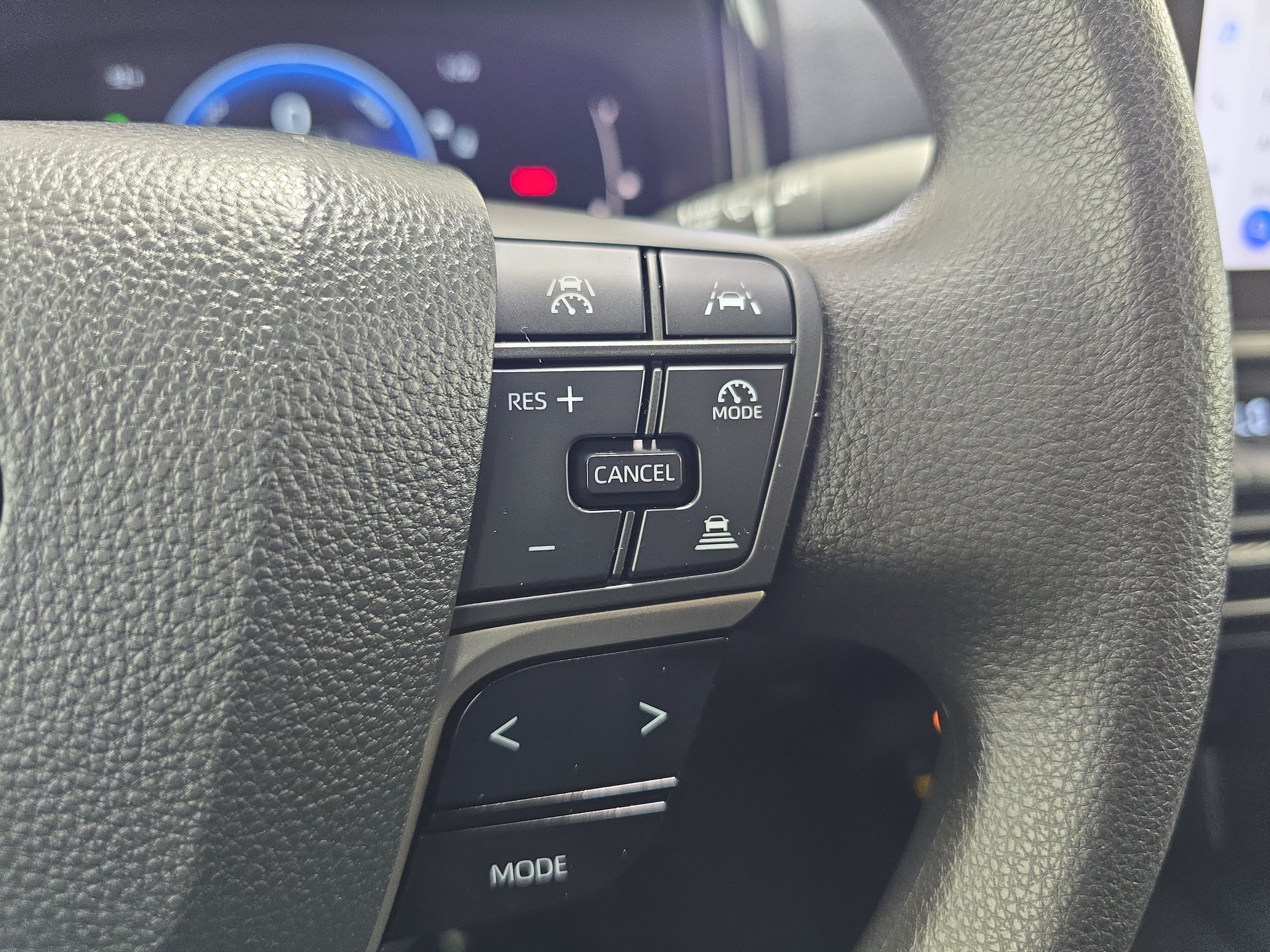 Used 2025 Toyota Camry LE FWD image 22