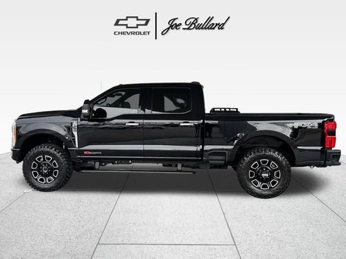Used 2023 Ford F250 Platinum image 6