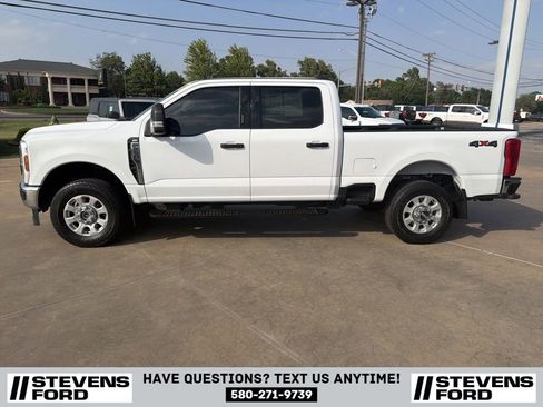 Used 2024 Ford F250 XLT AWD/4WD image 9