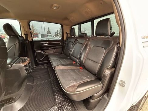 Used 2019 RAM 1500 Laramie AWD/4WD image 45