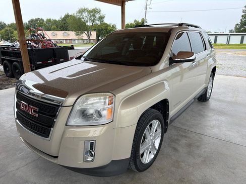 Used 2012 GMC Terrain SLT w/ Cargo Package FWD image 2