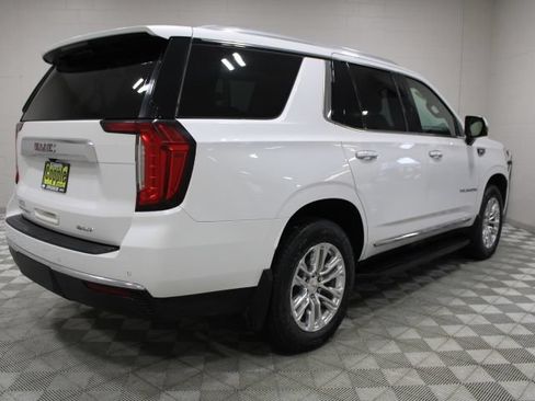 Used 2021 GMC Yukon SLT w/ SLT Premium Package AWD/4WD image 12