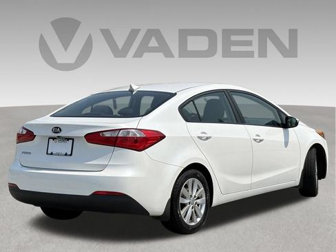 Used 2016 Kia Forte LX w/ LX Popular Plus Package FWD image 5