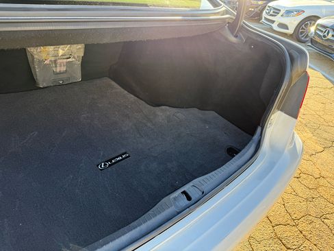 Used 2015 Lexus LS 460 Luxury image 36