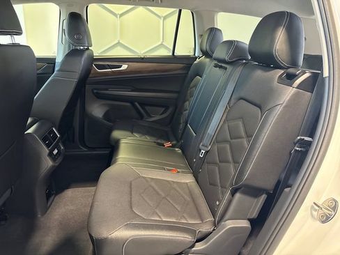Used 2026 Volkswagen Atlas SE AWD/4WD image 15