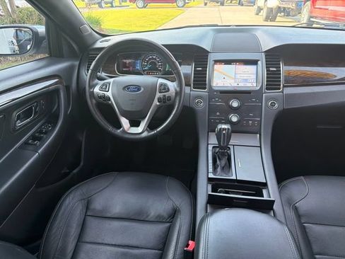 Used 2016 Ford Taurus Limited FWD image 14