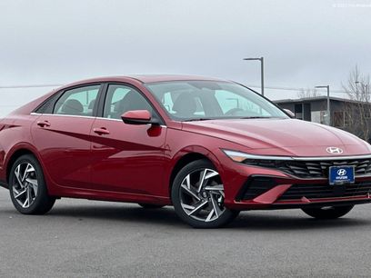 Used 2025 Hyundai Elantra SEL