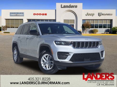 New 2026 Jeep Grand Cherokee Laredo X image 1