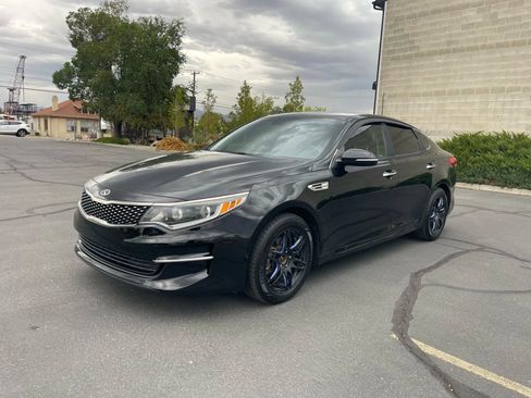 Used 2016 Kia Optima EX image 1