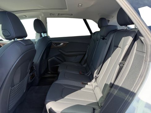 Used 2023 Audi Q8 Premium Plus image 16