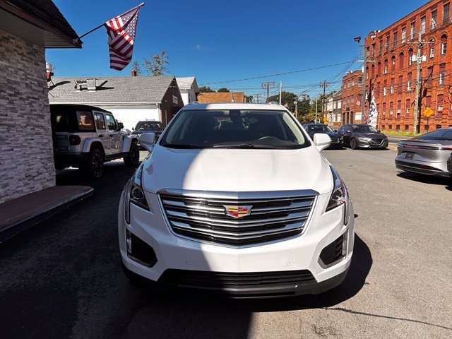 Used 2018 Cadillac XT5 Luxury w/ Driver Awareness Package AWD/4WD image 2