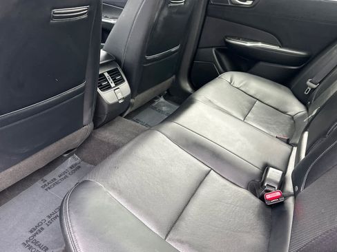 Used 2020 Honda Clarity Touring image 4