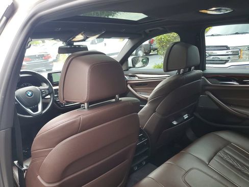 Used 2018 BMW 540i xDrive AWD/4WD image 14