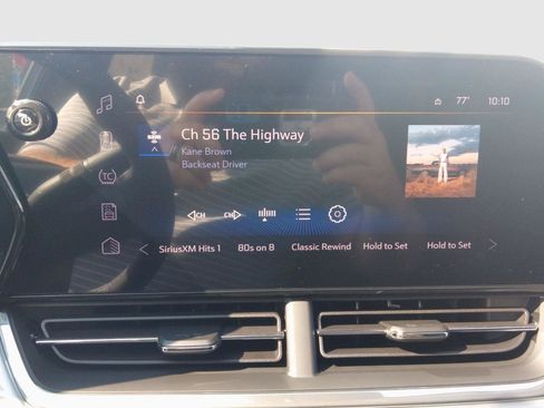 Used 2025 Chevrolet Trax LT w/ Driver Confidence Package FWD image 18