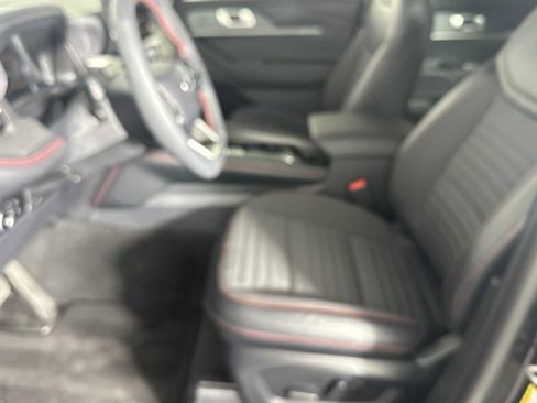 Used 2026 Ford Explorer ST-Line w/ Premium Package RWD image 8
