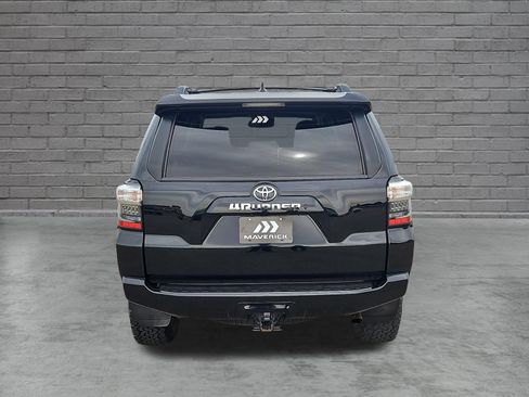 Used 2020 Toyota 4Runner SR5 Premium w/ Moonroof Package AWD/4WD image 5