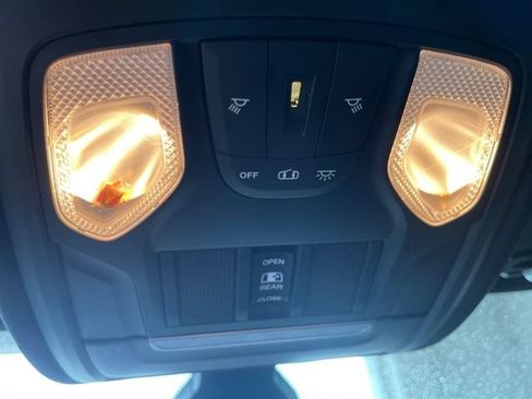 Used 2019 RAM 1500 Big Horn AWD/4WD image 29