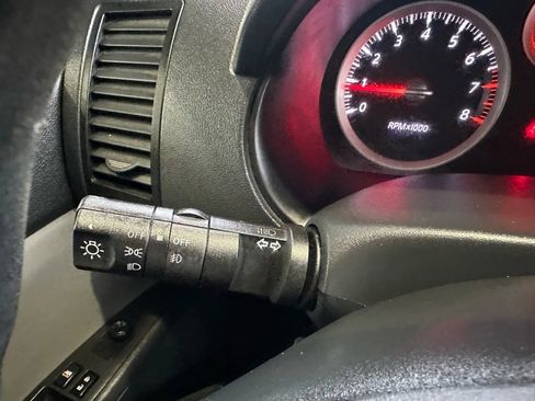 Used 2011 Nissan Sentra 2.0 SR image 12