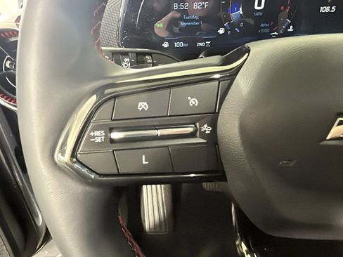Used 2025 Chevrolet Equinox RS w/ Safety and Technology Package AWD/4WD image 18