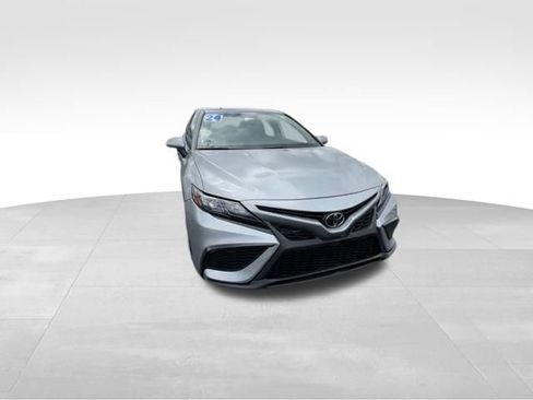Used 2024 Toyota Camry SE image 24