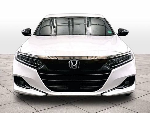 Used 2022 Honda Accord Sport image 3