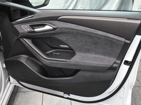 Used 2025 Audi S6 e-tron Prestige w/ 21" Black Optic Package image 20