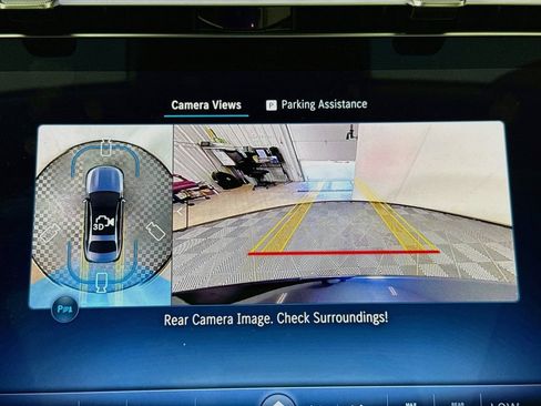 Used 2025 Mercedes-Benz E 450 4MATIC Sedan w/ MBUS Superscreen Package image 14