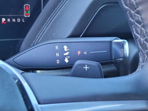 Used 2025 GMC Yukon XL Denali AWD/4WD image 26