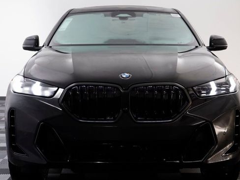 New 2026 BMW X6 xDrive40i w/ Climate Comfort Package image 22