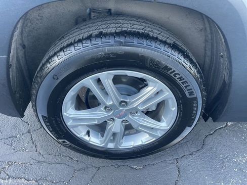 Certified 2023 GMC Terrain SLE w/ Driver Convenience Package image 8